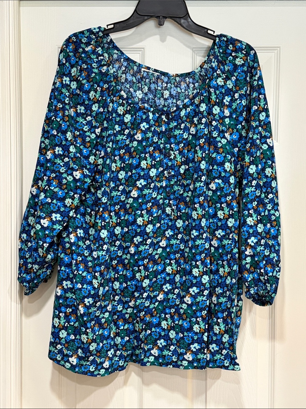 St. John's Bay Blue Floral Scoop Neck Blouse